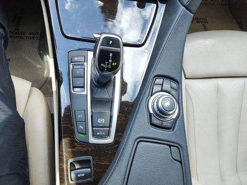 Used 2013 BMW 650i Convertible image 36