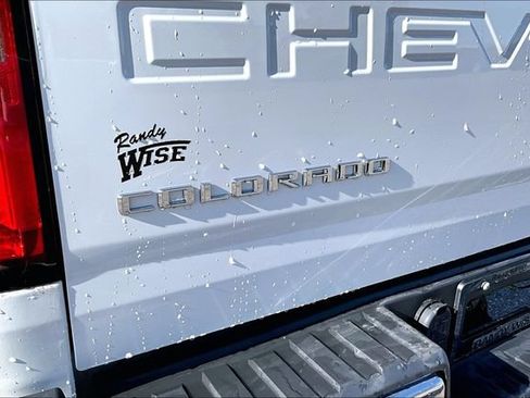 Used 2022 Chevrolet Colorado W/T w/ WT Convenience Package AWD/4WD image 8