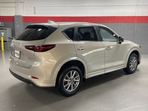 Used 2025 MAZDA CX-5 AWD 2.5 S w/ Preferred Package image 10