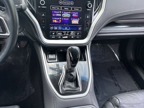 Used 2020 Subaru Outback Limited AWD/4WD image 21