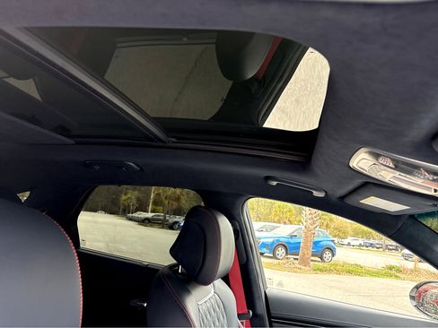 Used 2023 Genesis GV70 3.5T Sport w/ Sport Prestige Package image 10