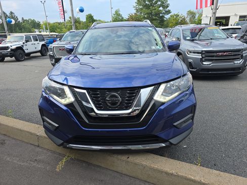 Used 2020 Nissan Rogue SV AWD/4WD image 11