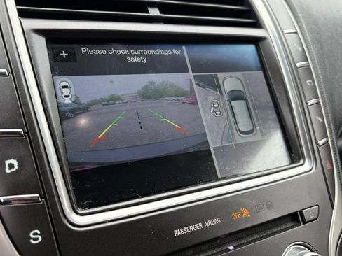 Used 2017 Lincoln MKX Reserve AWD/4WD image 19