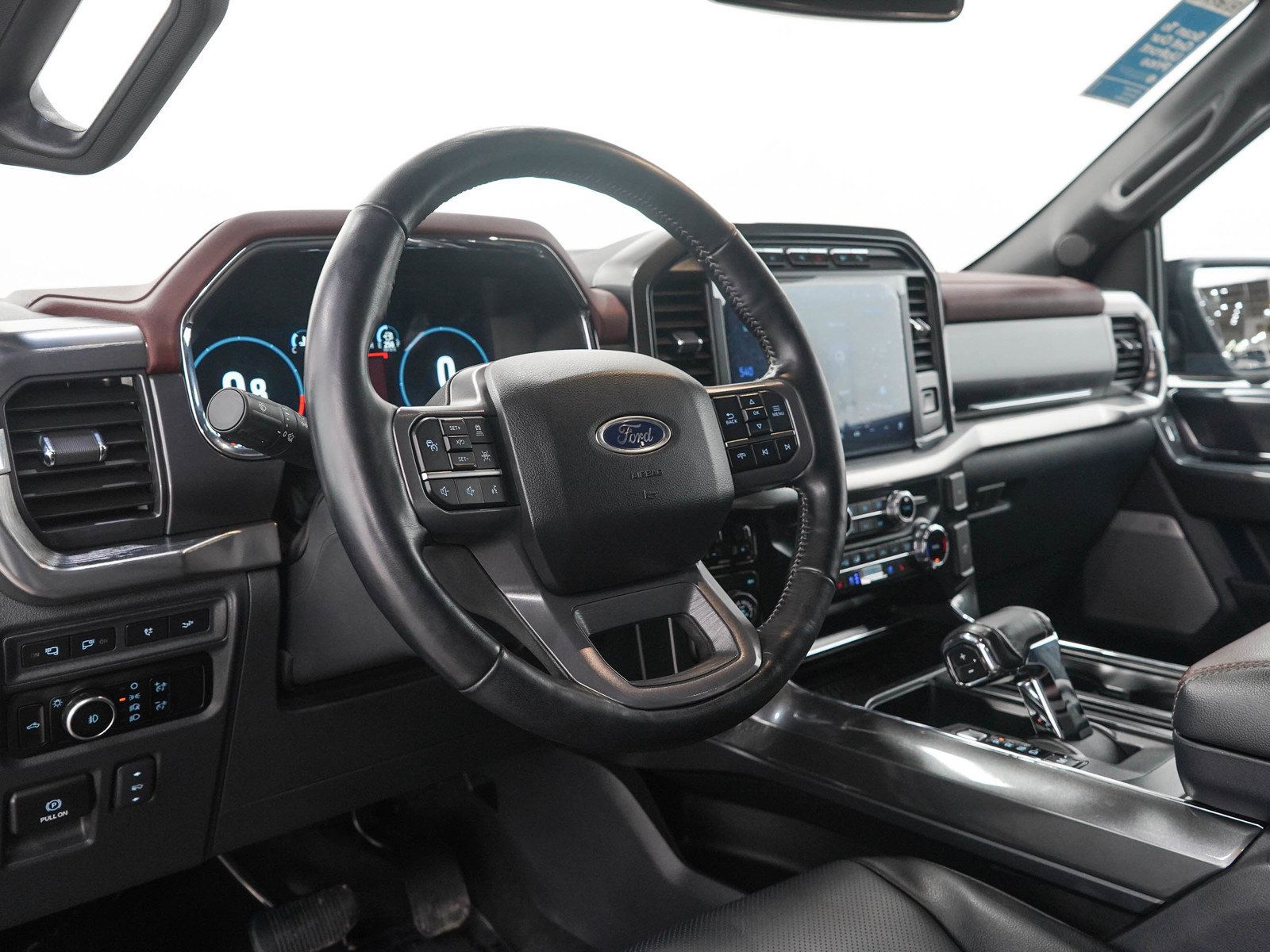 Used 2023 Ford F150 Lariat w/ Equipment Group 502A High AWD/4WD image 26