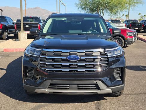 New 2025 Ford Explorer Active image 2