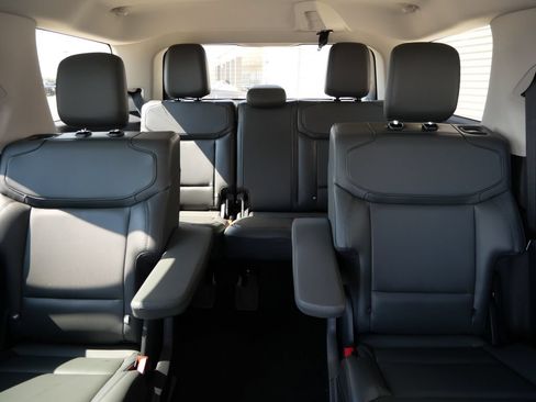 New 2026 Ford Expedition Active AWD/4WD image 14
