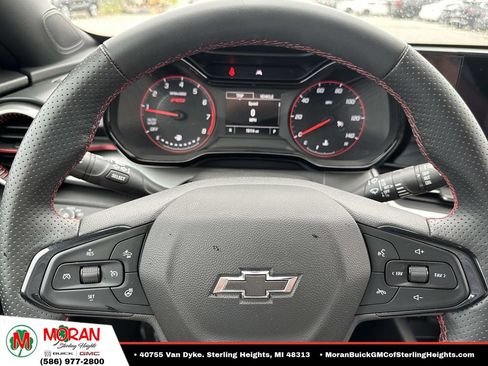 Certified 2025 Chevrolet Trax RS w/ Driver Confidence Package FWD image 20