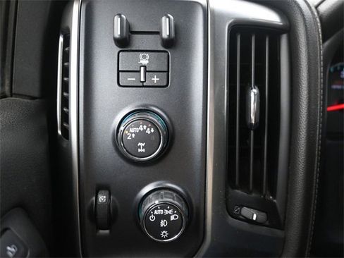 Used 2018 Chevrolet Silverado 1500 LTZ Z71 w/ Centennial Edition image 24