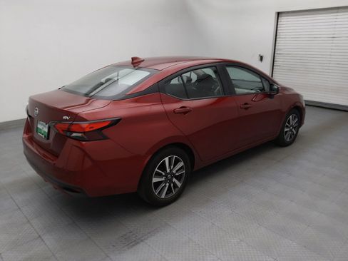 Used 2021 Nissan Versa SV FWD image 10