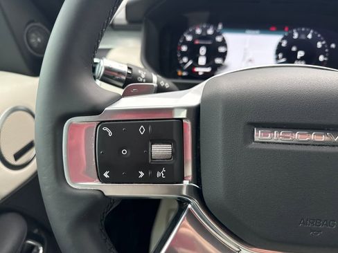 Used 2021 Land Rover Discovery S R-Dynamic image 19