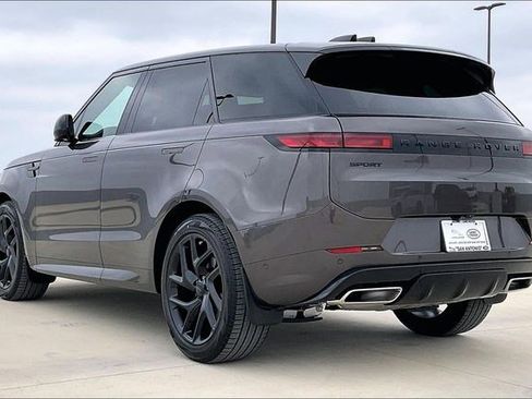 New 2026 Land Rover Range Rover Sport Dynamic SE image 3