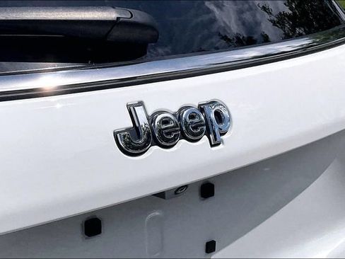 Used 2025 Jeep Compass Sport AWD/4WD image 8