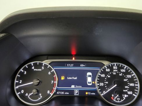 Used 2023 Nissan Sentra SR FWD image 17