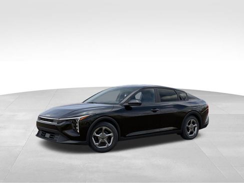 New 2026 Kia K4 LXS image 3