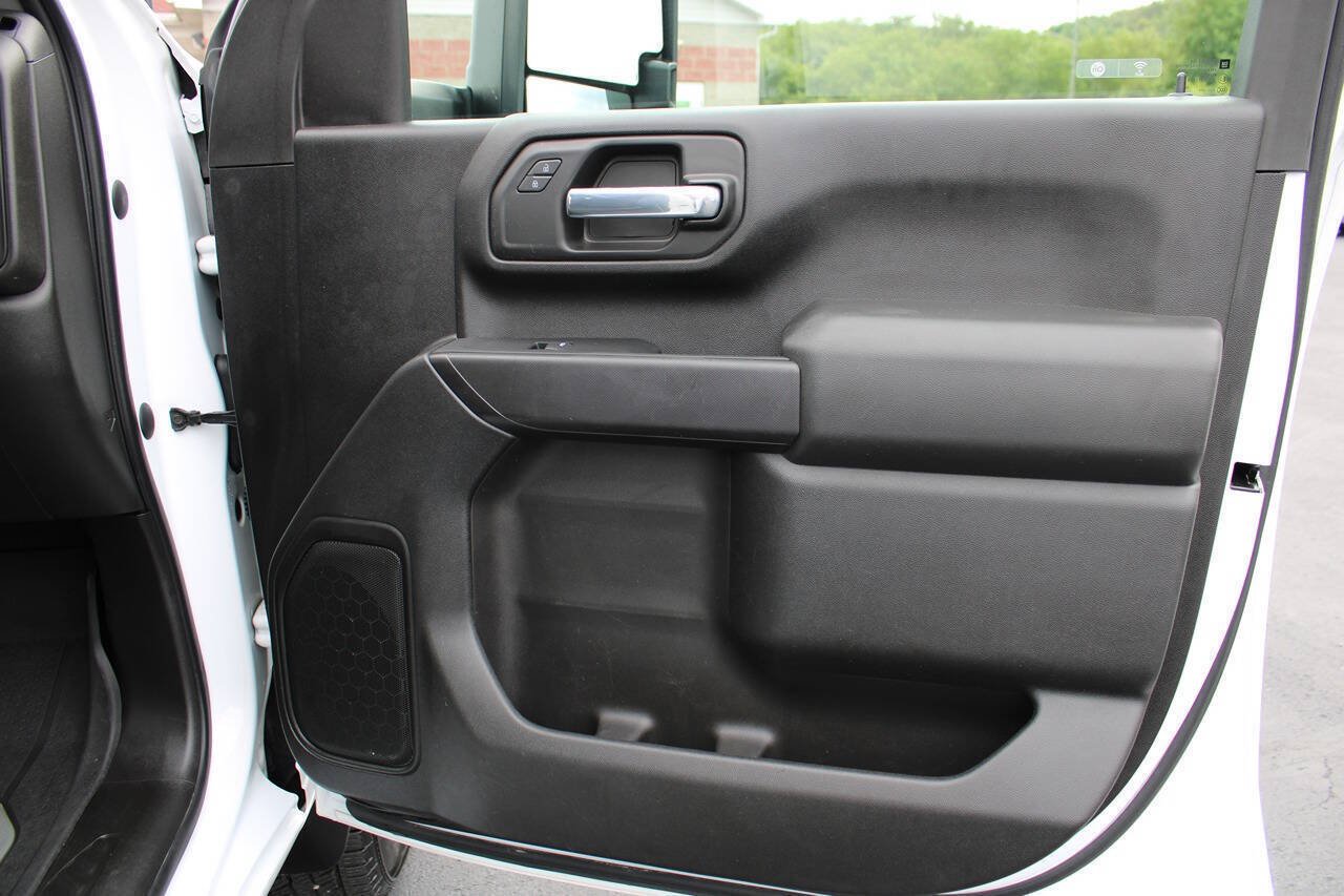 Used 2021 Chevrolet Silverado 2500 Custom w/ Custom Value Package AWD/4WD image 40