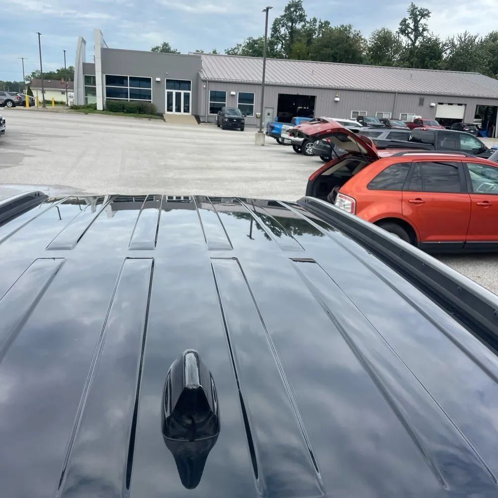 Used 2017 Ford Explorer XLT w/ Equipment Group 202A AWD/4WD image 16