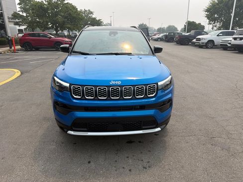 Used 2025 Jeep Compass Limited w/ Elite Group AWD/4WD image 8