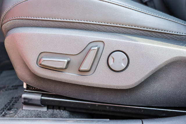 Certified 2025 Kia Niro EX FWD image 21