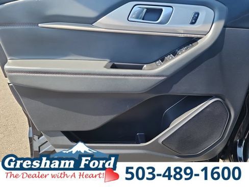 Certified 2025 Ford Explorer Active AWD/4WD image 15