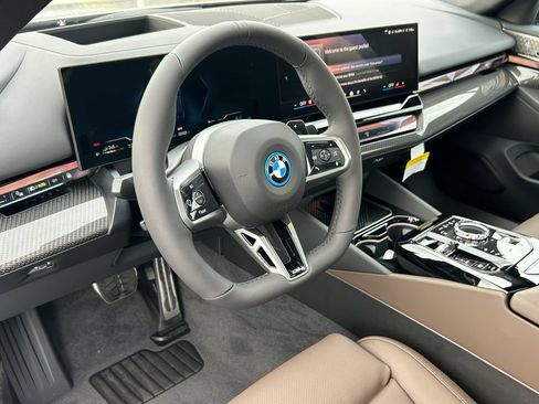 New 2027 BMW 550e xDrive w/ Executive Package AWD/4WD image 13