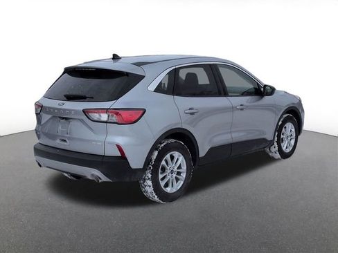 Certified 2022 Ford Escape SE w/ Convenience Package image 3