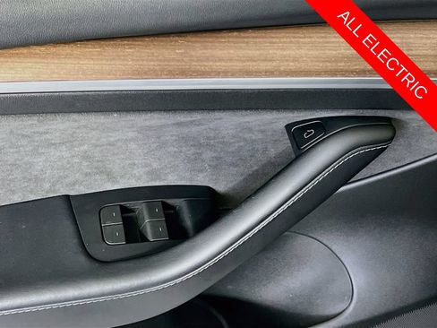 Used 2023 Tesla Model 3 Long Range AWD/4WD image 19