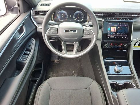 New 2026 Jeep Grand Cherokee Laredo X AWD/4WD image 8