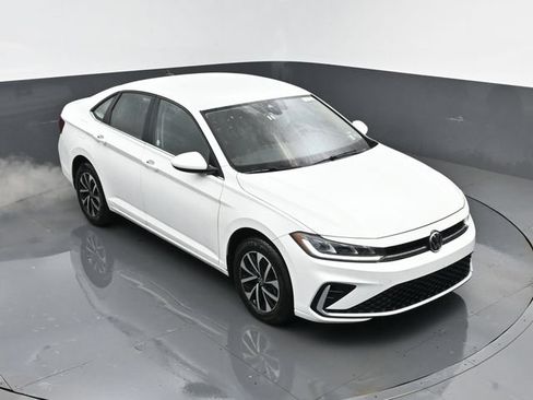 Used 2025 Volkswagen Jetta S FWD image 18