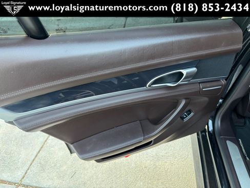 Used 2011 Porsche Panamera 4 image 15