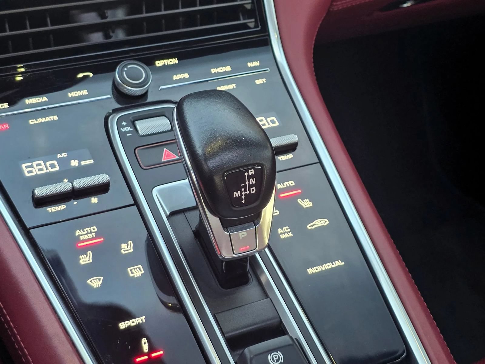 Used 2019 Porsche Panamera 4 AWD/4WD image 42