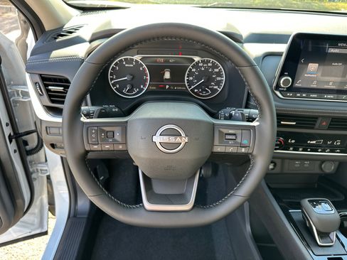 New 2026 Nissan Rogue SV image 24