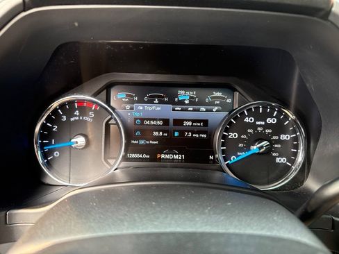 Used 2017 Ford F450 Platinum w/ Platinum Ultimate Package AWD/4WD image 34