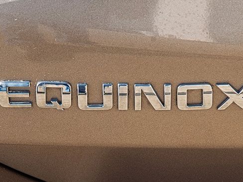 Used 2019 Chevrolet Equinox LT image 17