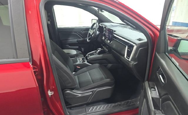 Used 2024 GMC Canyon Elevation w/ Convenience Package AWD/4WD image 6