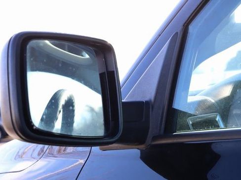 Used 2024 RAM 1500 Classic SLT image 9