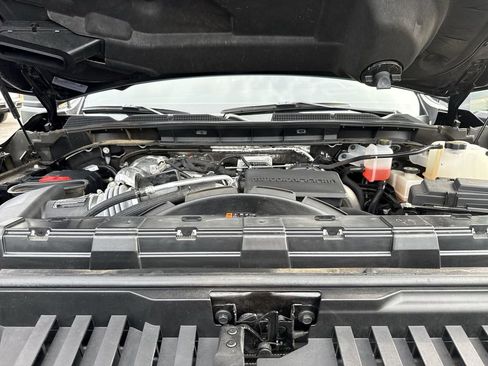 Certified 2025 GMC Sierra 2500 Denali Ultimate w/ Max Trailering Package image 37