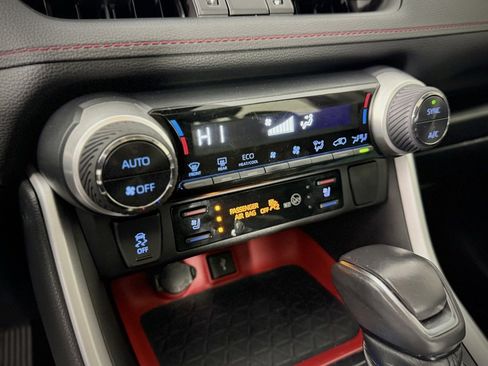 Used 2020 Toyota RAV4 TRD Off-Road image 24