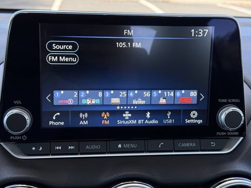 Used 2024 Nissan Sentra SV FWD image 24