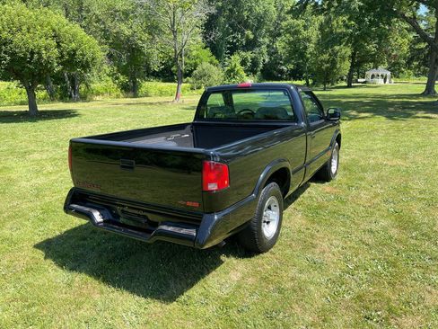 Used 1994 Chevrolet S10 Pickup 2WD Regular Cab image 22