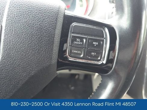 Used 2018 Dodge Grand Caravan SXT FWD image 18