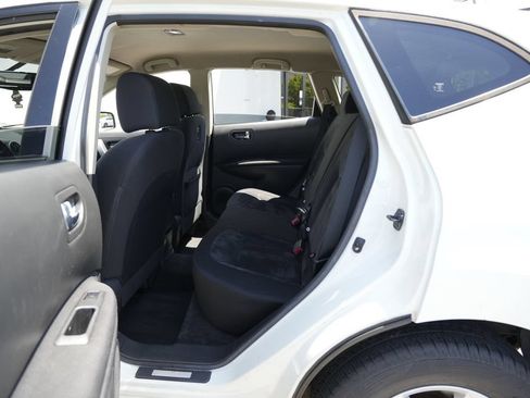 Used 2010 Nissan Rogue S w/ 360 Degree Value Pkg AWD/4WD image 23