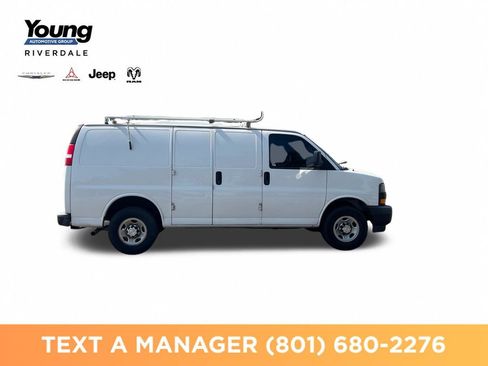 Used 2019 Chevrolet Express 2500 w/ Driver Convenience Package RWD image 6