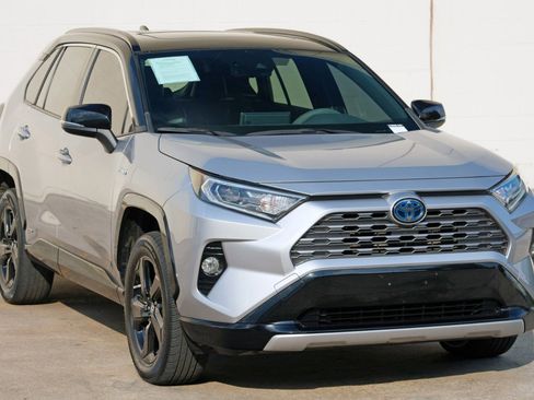 Used 2019 Toyota RAV4 XSE w/ XSE Weather Package AWD/4WD image 52