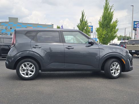 Used 2024 Kia Soul S FWD image 23