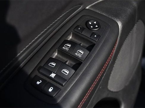 Used 2024 Dodge Durango GT image 8