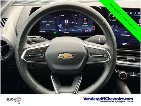 Used 2025 Chevrolet Equinox EV LT FWD image 13