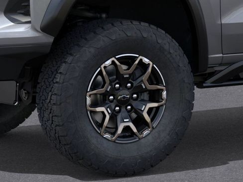 New 2026 Chevrolet Colorado ZR2 w/ Technology Package AWD/4WD image 9
