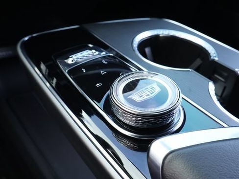 Used 2024 Cadillac Lyriq Luxury AWD/4WD image 29