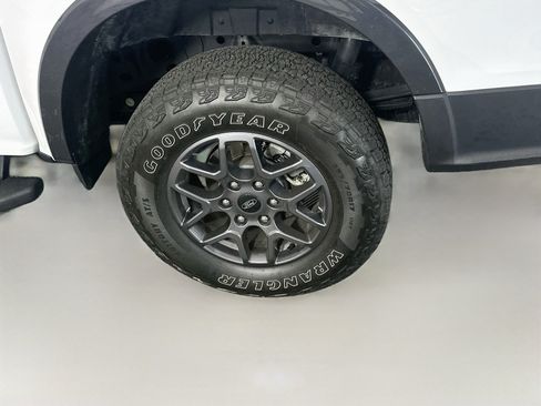 Used 2024 Ford Ranger XLT w/ FX4 Off-Road Package AWD/4WD image 11