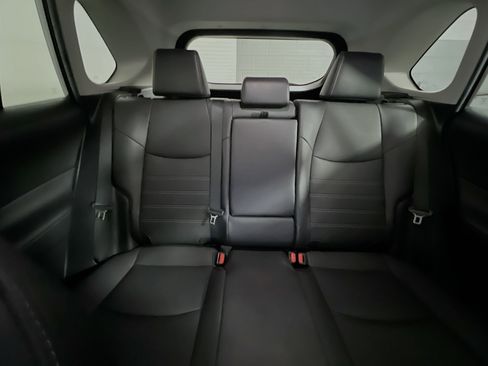 Used 2023 Toyota RAV4 XLE Premium image 33